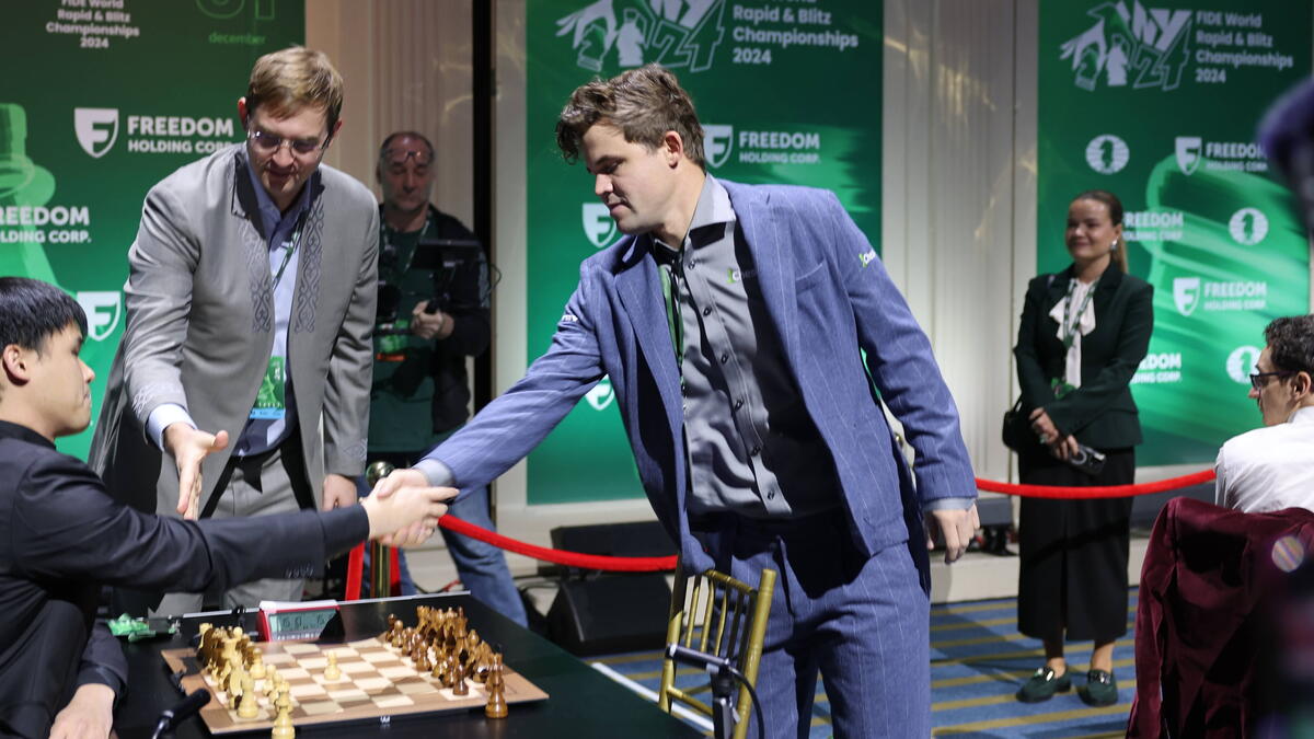 Schach-Star Magnus Carlsen darf in Jeans spielen