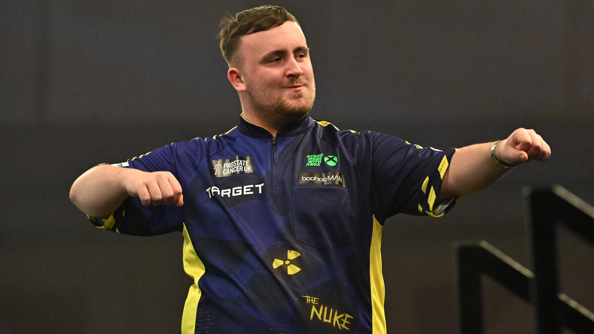 Luke Littler steht im Viertelfinale der Darts-WM