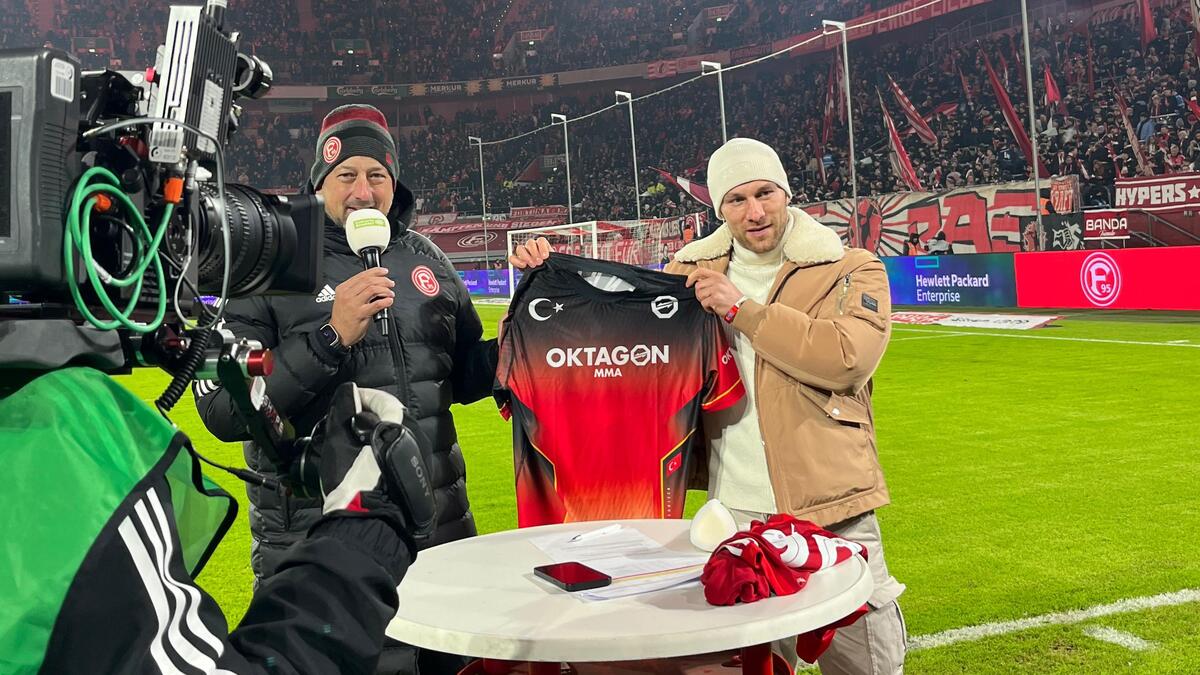MMA-Star Kerim Engizek war bei Fortuna Düsseldorf zu Gast