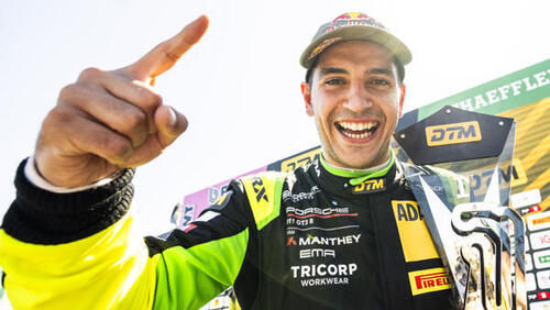 Ayhancan Güven freut sich über den ersten DTM-Sieg seiner Karriere