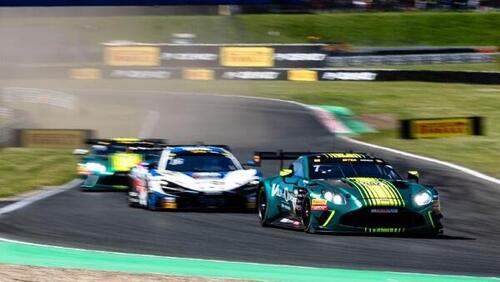 Staub überall, viele Berührungen: Timo Glock gefiel der Fahrstil in der DTM nicht